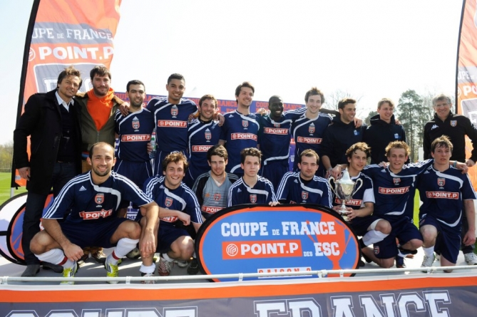 GEM vainqueur de la Coupe de France de football Point P des ESC